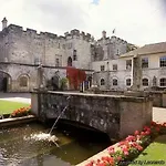 Hazlewood Castle & カントリーハウス