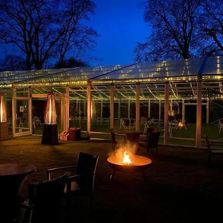 Hazlewood Castle & * 塔德卡斯特