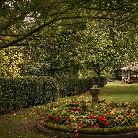 Hazlewood Castle&spa