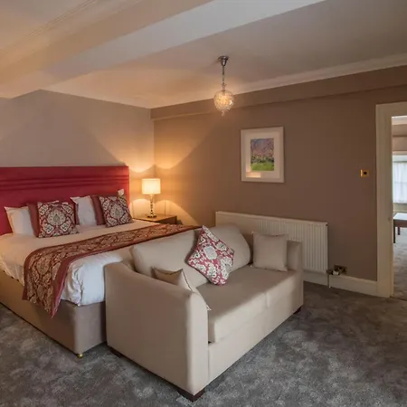 Country house Hazlewood Castle &