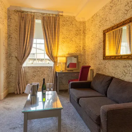 Gospodarstwo wiejskie Hazlewood Castle&spa *
