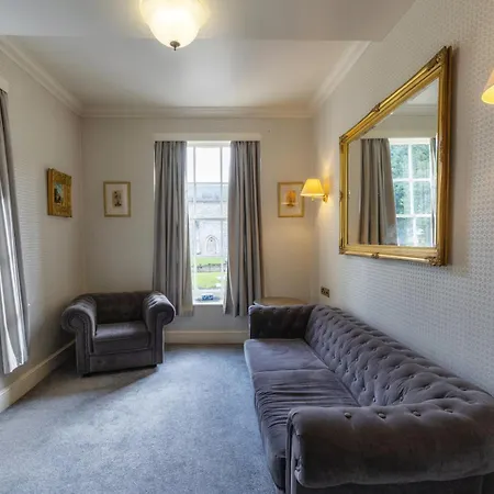 Hazlewood Castle & Casa di campagna Tadcaster