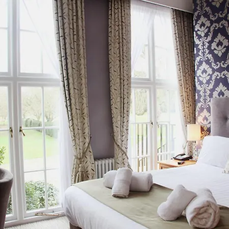 Casa di campagna Hazlewood Castle &
