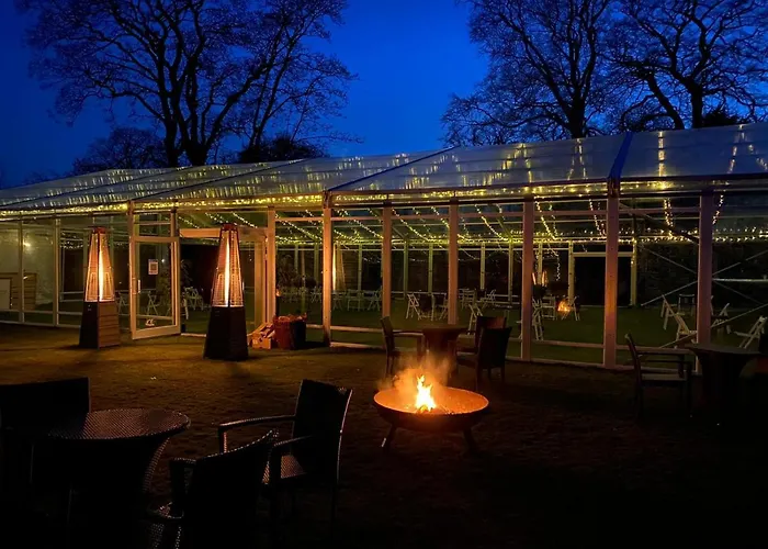 Hazlewood Castle & * Tadcaster