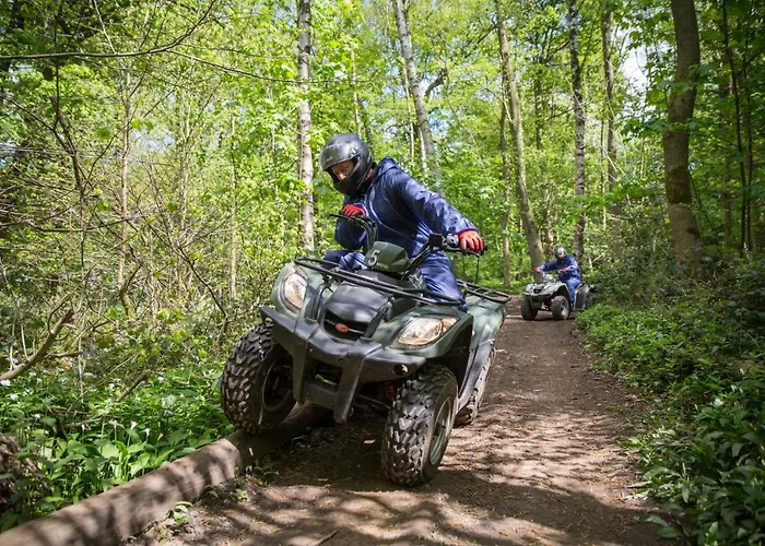 Country house Hazlewood Castle & *