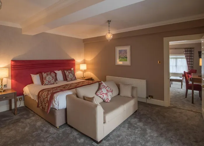 Landhaus Hazlewood Castle &