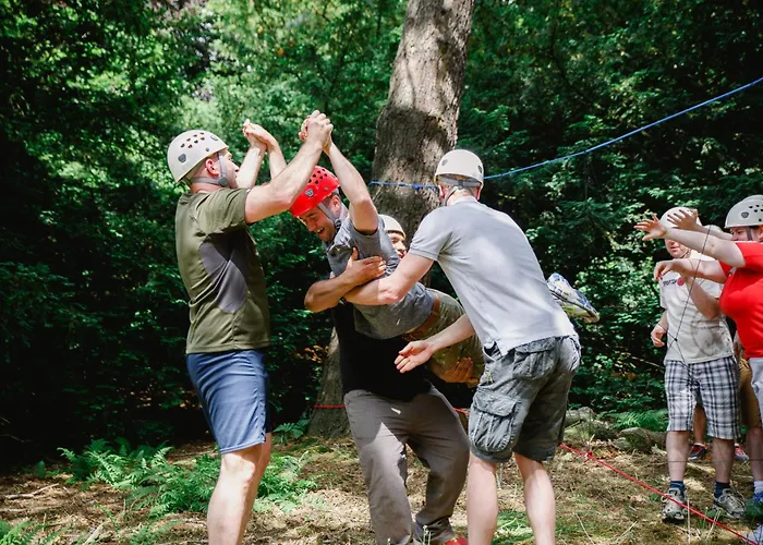 Landhaus Hazlewood Castle & *