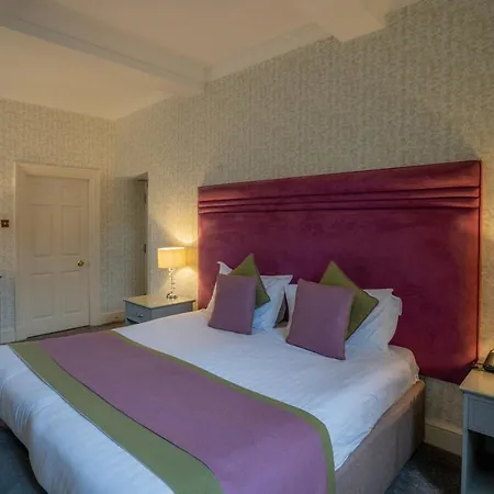 Hazlewood Castle & *