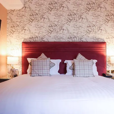 Hazlewood Castle & Casa de Campo Tadcaster