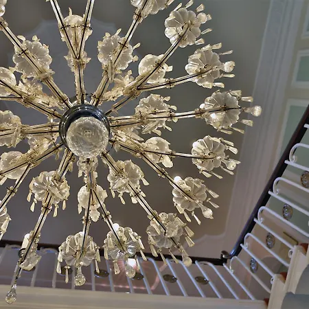 منزل ريفي Hazlewood Castle & تادكاستر